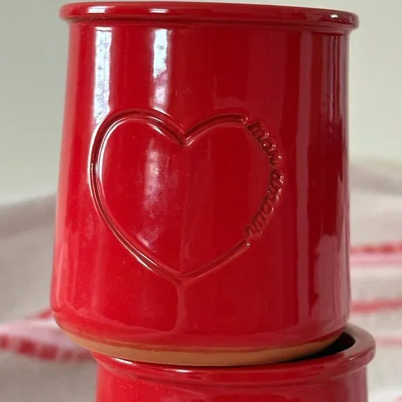 (2) La Fermière Yogurt Pots ~ Valentine Red & Hearts ❤️ -- Cleaned Rims! {lot 1} - Picture 3 of 6